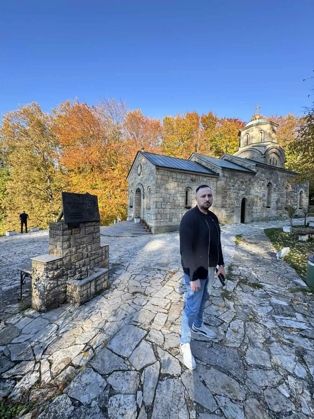 Manastir Tresije Sveti arhanđeli Mihailo i Gavrilo, Kosmaj