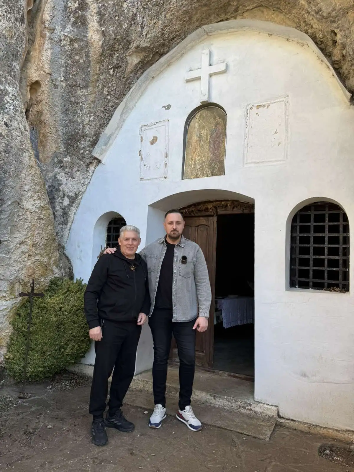 Crkva Svetih Petra i Pavla, Rsovci